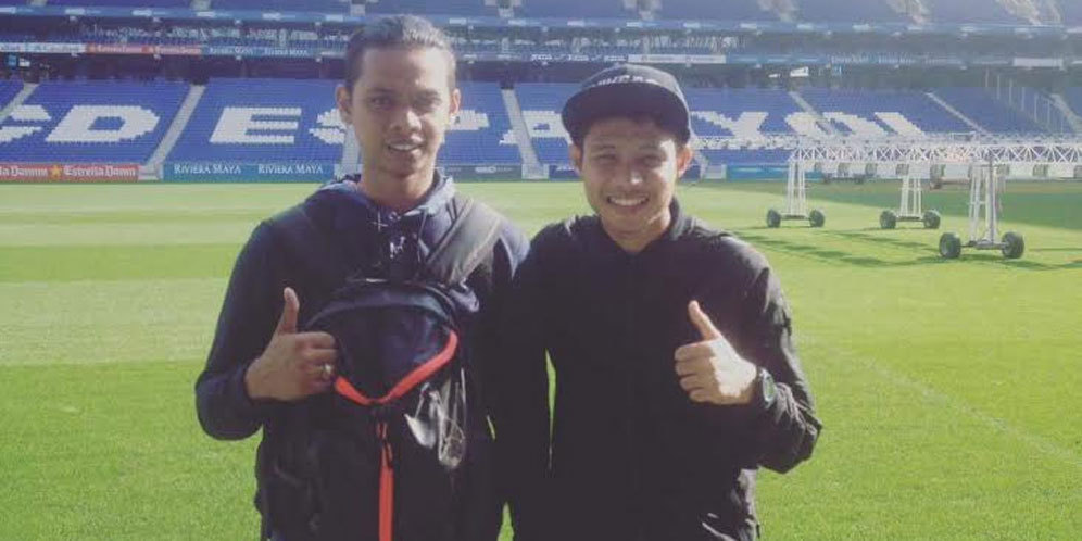 Evan Dimas Mejeng di Stadion Espanyol