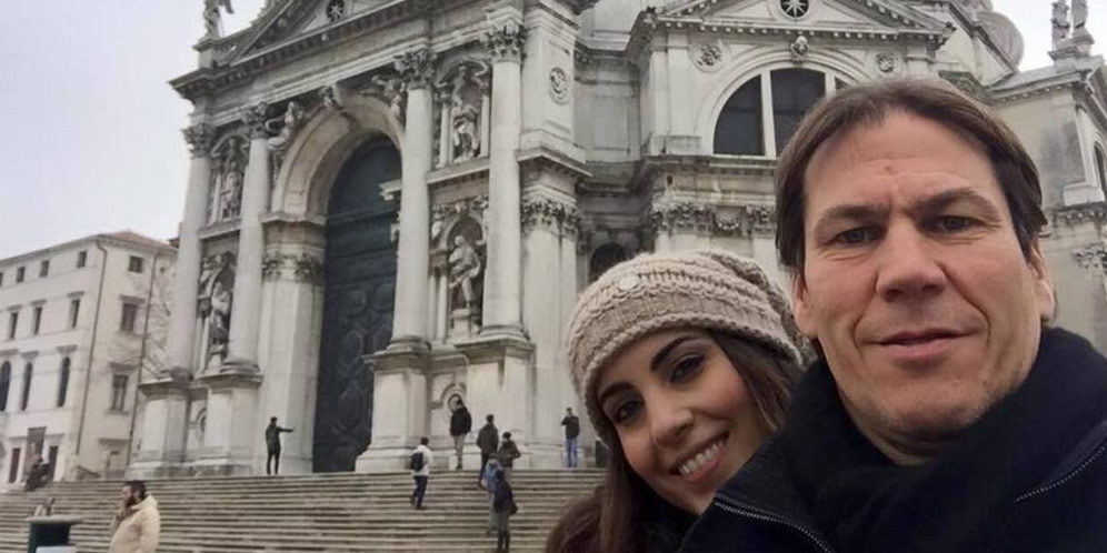 Akhir Pekan Romantis Rudi Garcia & Francesca Brienza