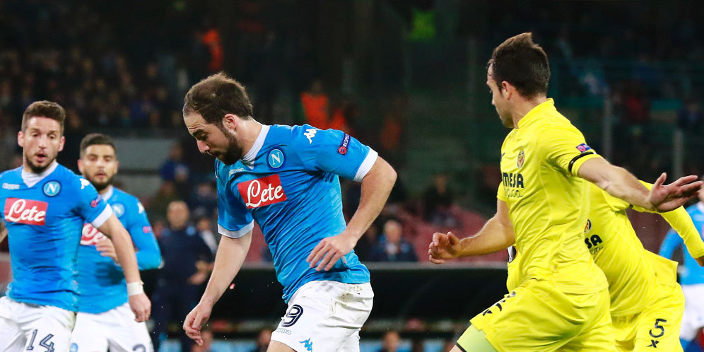 Dorong Wasit, Higuain Dihukum Empat Laga