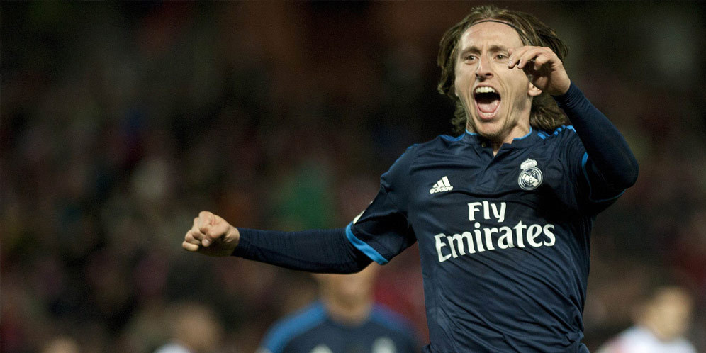 Pesona Totti Sukses Bius Luka Modric