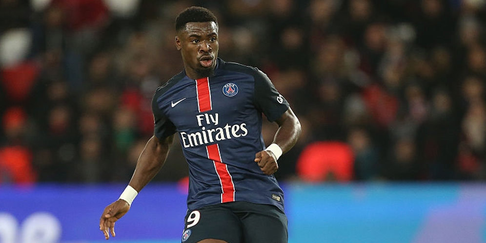 Hubungi Mourinho, Aurier Ingin ke MU Musim Depan?