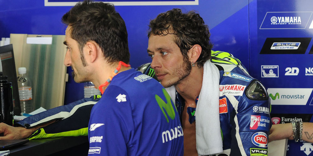 'Valentino Rossi Harus Lupakan Kontroversi 2015'