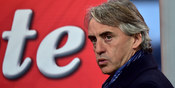 Mancini Sindir Kesulitan Guardiola di Man City Mancini Sindir Kesulitan Guardiola di Man City