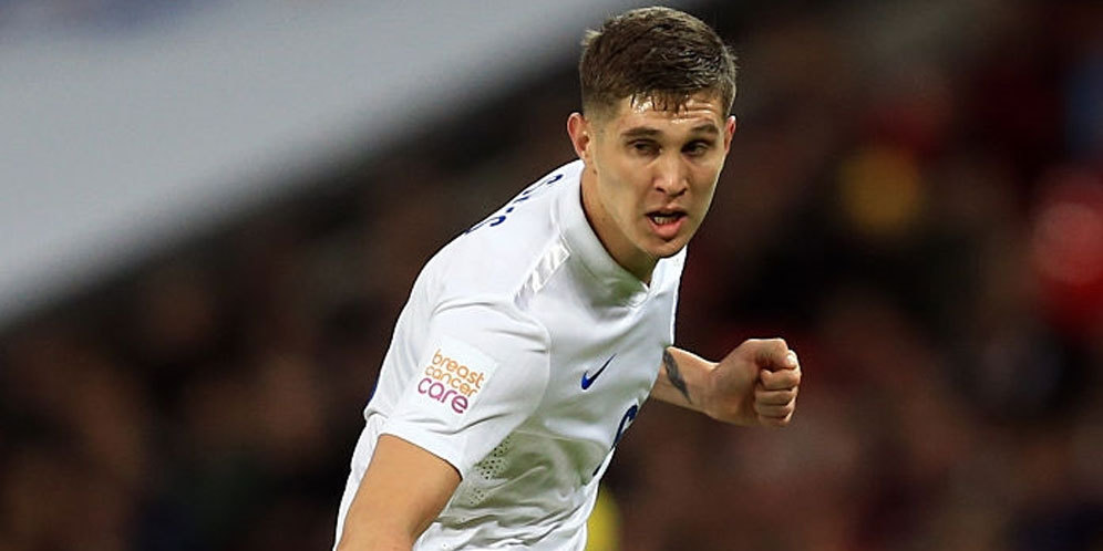 John Stones Masih Kurang Pengalaman