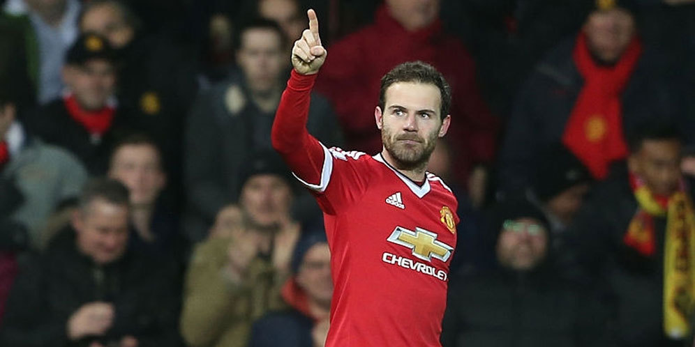 Juan Mata Super Saat Jadi Gelandang Nomor 10