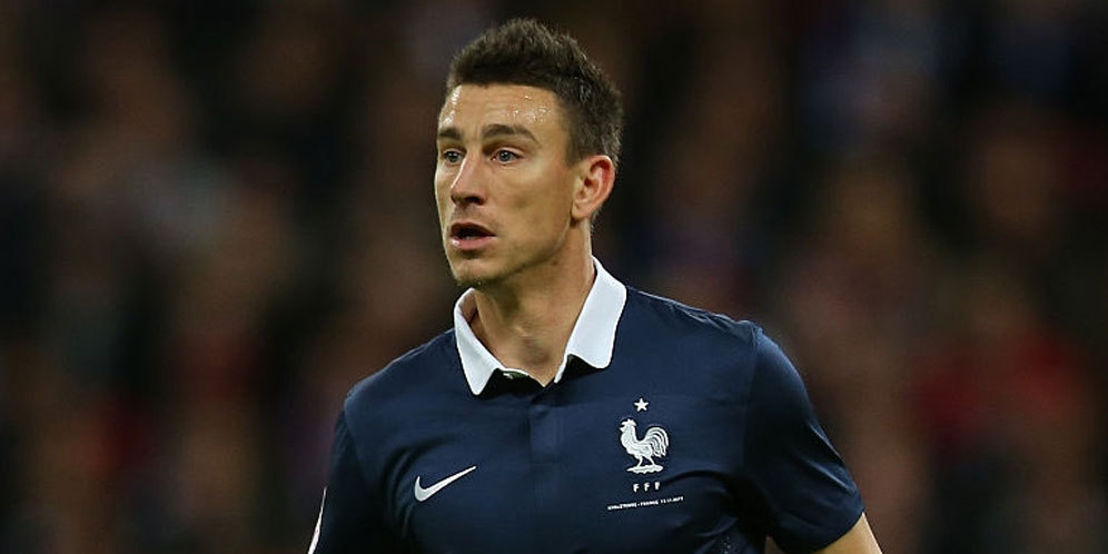 Wenger Nyatakan Koscielny Fit Hadapi PSG