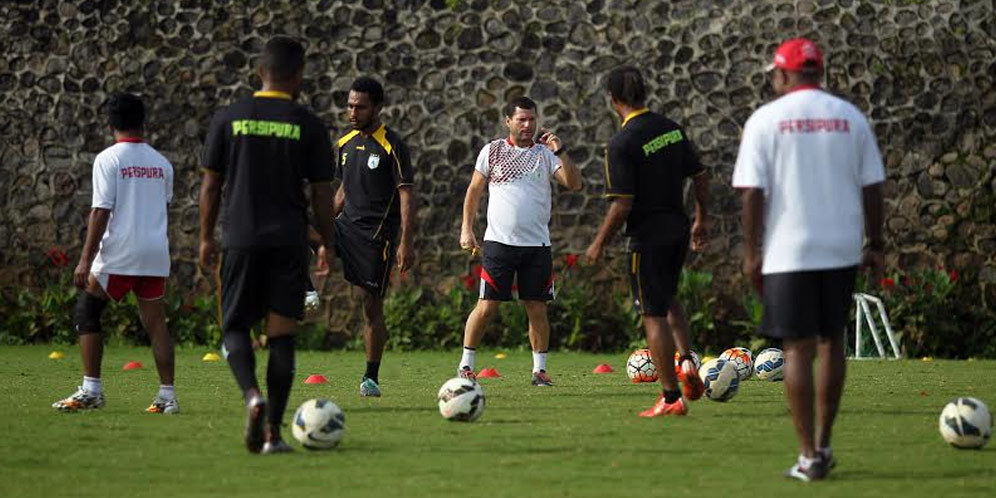 Persipura Perpanjang Pemusatan Latihan Mereka di Batu