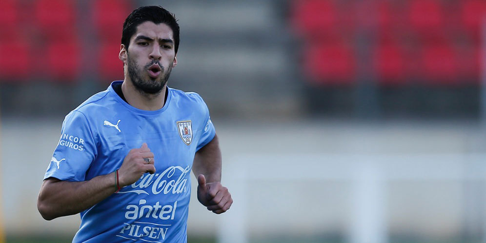 Lauren: Arsenal Butuh Striker Seperti Luis Suarez