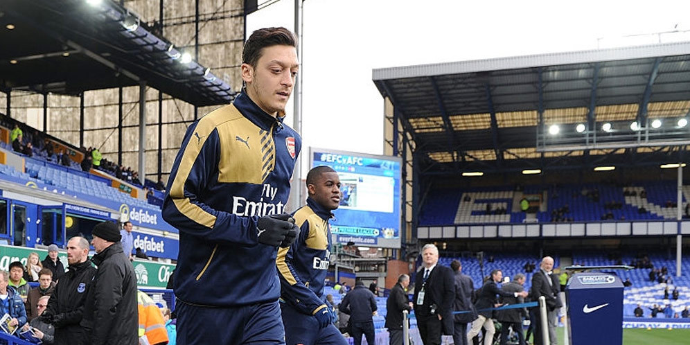 Wenger Sebut Cedera Ozil Tak Parah