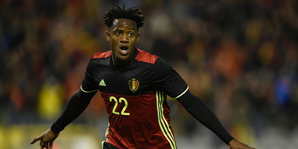 Chelsea Ikut Kejar Batshuayi