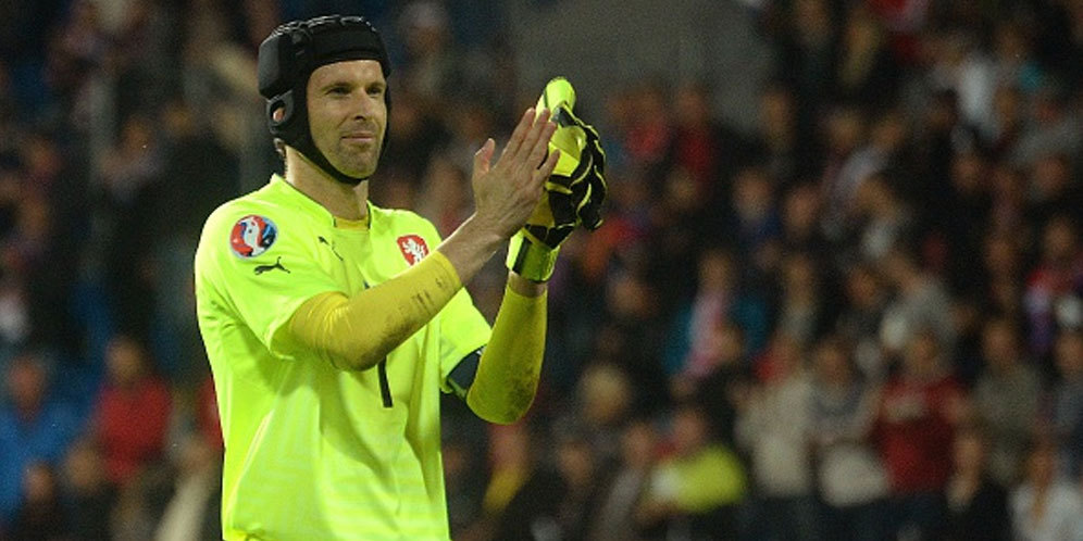 Petr Cech Terpilih Pemain Terbaik Rep Ceska 2015