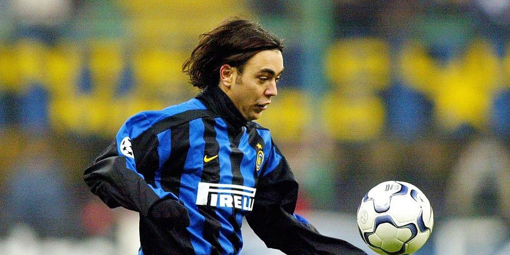 Recoba Resmi Pensiun