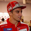 Lorenzo ke Ducati, Iannone Beri 'Kode' via Instagram