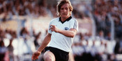 Euro 1980: Lahirnya Si Malaikat Pirang Jerman, Bernd Schuster Euro 1980: Lahirnya Si Malaikat Pirang Jerman, Bernd Schuster
