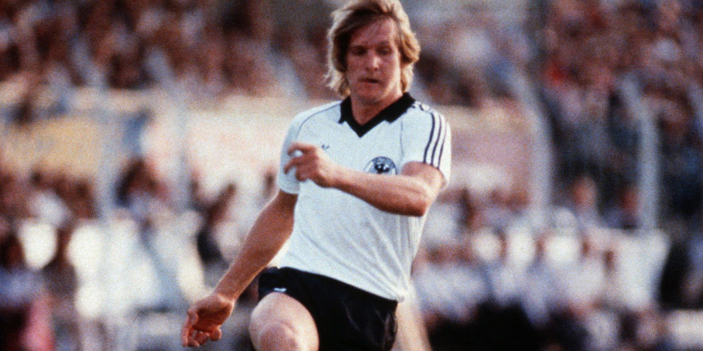 Euro 1980: Lahirnya Si Malaikat Pirang Jerman, Bernd Schuster