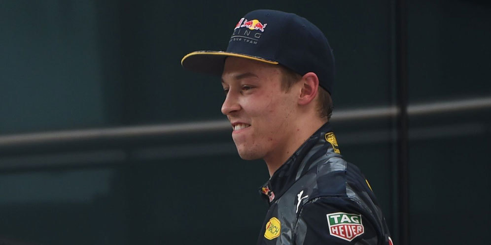 Akui Agresif, Kvyat Tak Menyesal Soal Insiden Vettel-Raikkonen