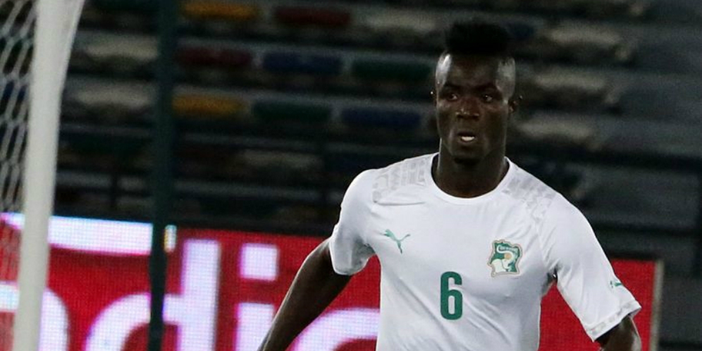 Villarreal Konfirmasi Siap Lepas Bailly ke MU