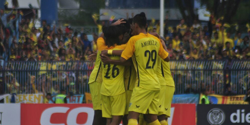 Gol Injury Time Persegres Taklukkan Persib