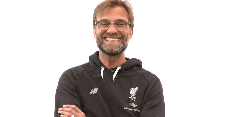 Klopp Ultah, Liverpool Bikin Kue Berbentuk Wajah Aneh