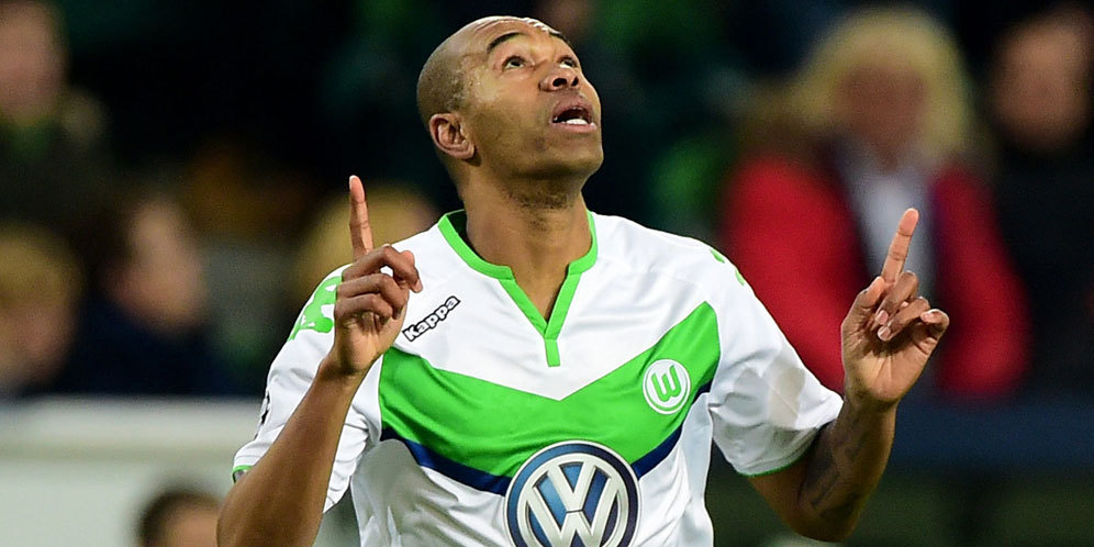 MU Pertimbangkan Rekrut Bek Veteran Wolfsburg