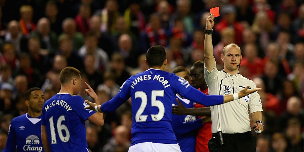 Carragher Kecam Sikap Funes Mori Usai Diusir Wasit