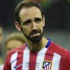 Momen Mengharukan Saat Juanfran Minta Maaf ke Fans Atletico