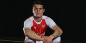 Hari Pertama nan Mengesankan Xhaka di Emirates Stadium Hari Pertama nan Mengesankan Xhaka di Emirates Stadium