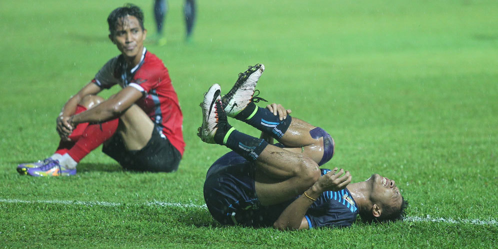 Tiga Pemain Arema Cronus Jadi Tumbal Kemenangan Tiga Pemain Arema Cronus Jadi Tumbal Kemenangan