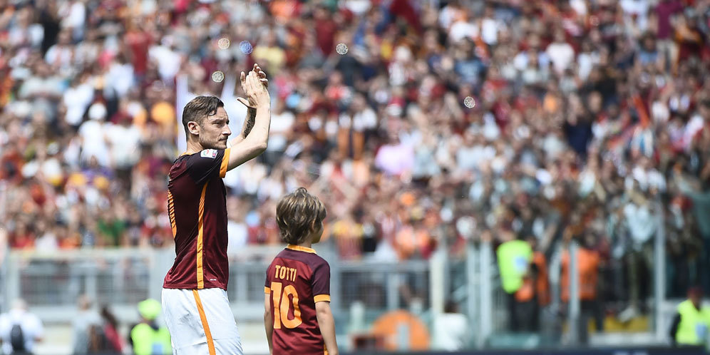 Totti Rangkum 600 Laga di Serie A