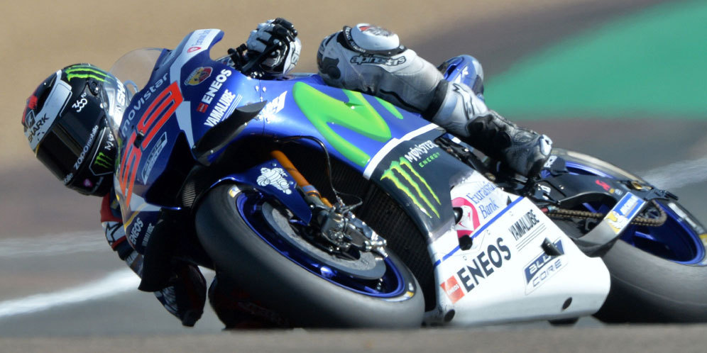 Rider Bertumbangan, Lorenzo Juarai MotoGP Prancis