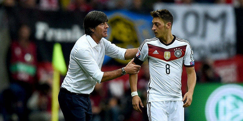 Ozil: Joachim Loew Sekarang Sosok Pelatih Yang Lebih Baik