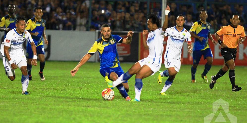 Persib Sukses Curi Satu Poin di Markas Persiba Balikpapan