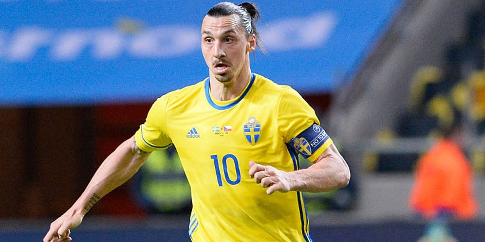 Tanggapi Rumor ke MU, Ini Jawaban Ibrahimovic