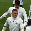 Gaya Kroos Tirukan Selebrasi Ronaldo di Latihan Jerman