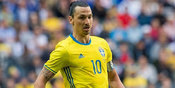 Shearer Berharap Ibrahimovic Gabung MU Shearer Berharap Ibrahimovic Gabung MU