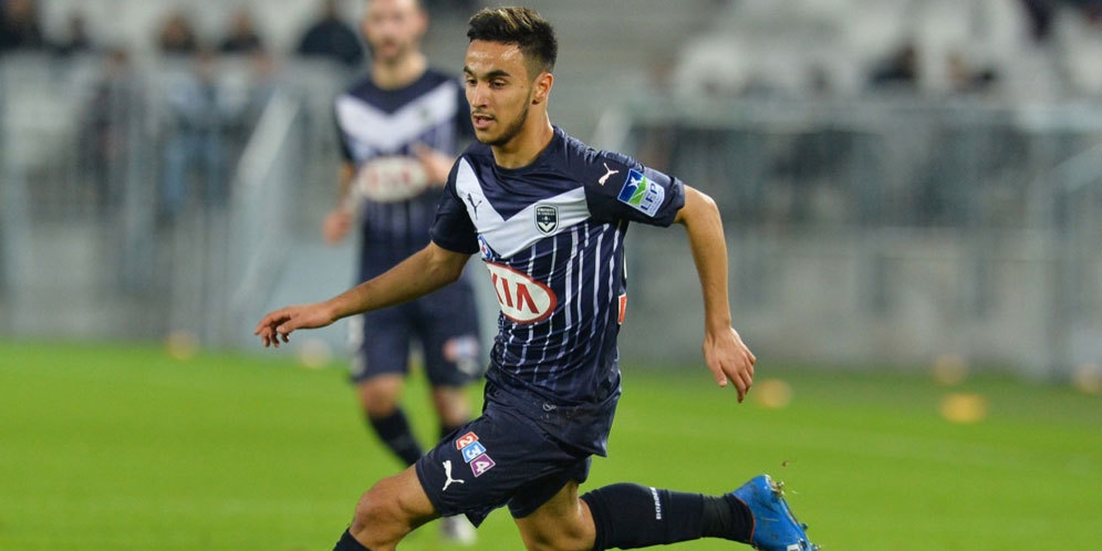 Adam Ounas Beri Sinyal Gabung Manchester United