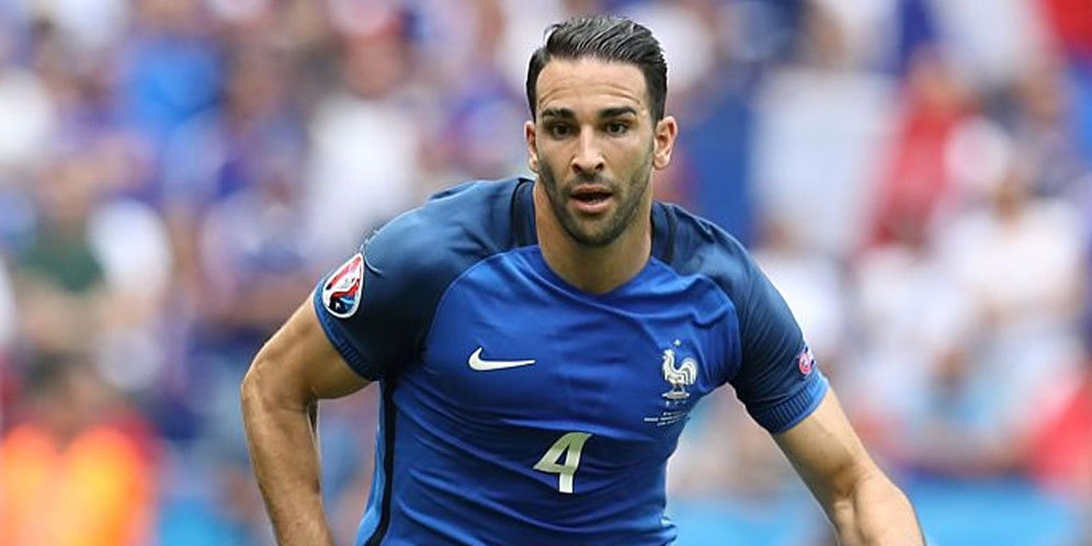 Leicester City Inginkan Adil Rami