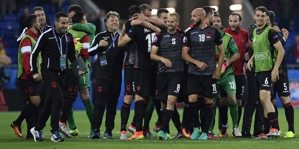 Albania Istimewa Karena Tekad, Hati dan Pengorbanan