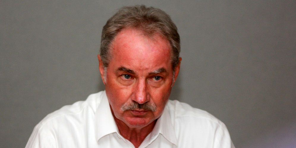 Alfred Riedl Ingin Mengulang Sejarah 2010