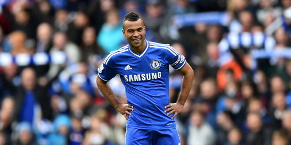 Chelsea Diklaim Masih Butuh Pemain Seperti Ashley Cole