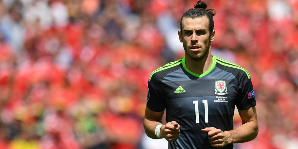 Bale Sebut Sukses Wales Berkat Pemain ke-12