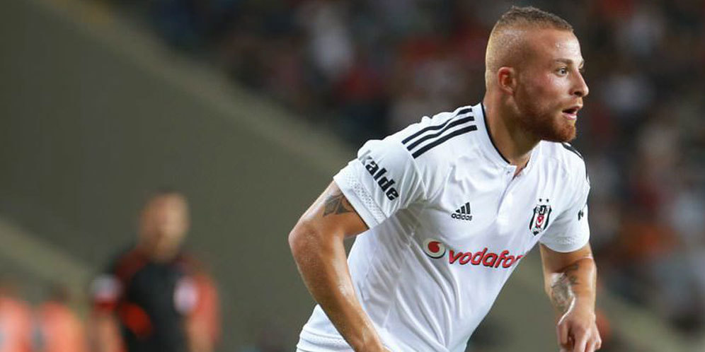 Gokhan Tore Resmi Susul Bilic di West Ham