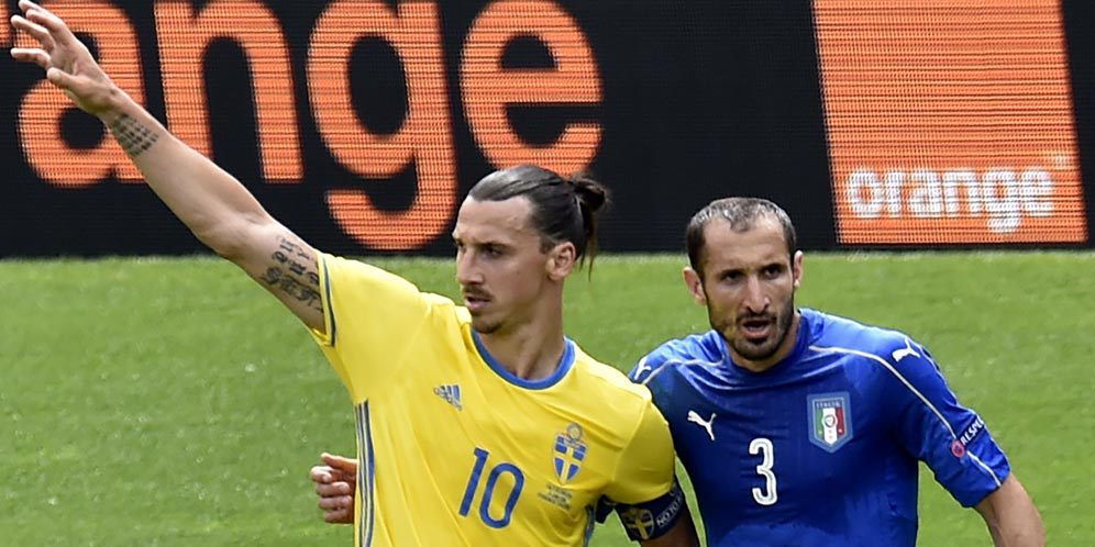 Ibrahimovic Klaim Bisa Kirim Chiellini ke Rumah Sakit