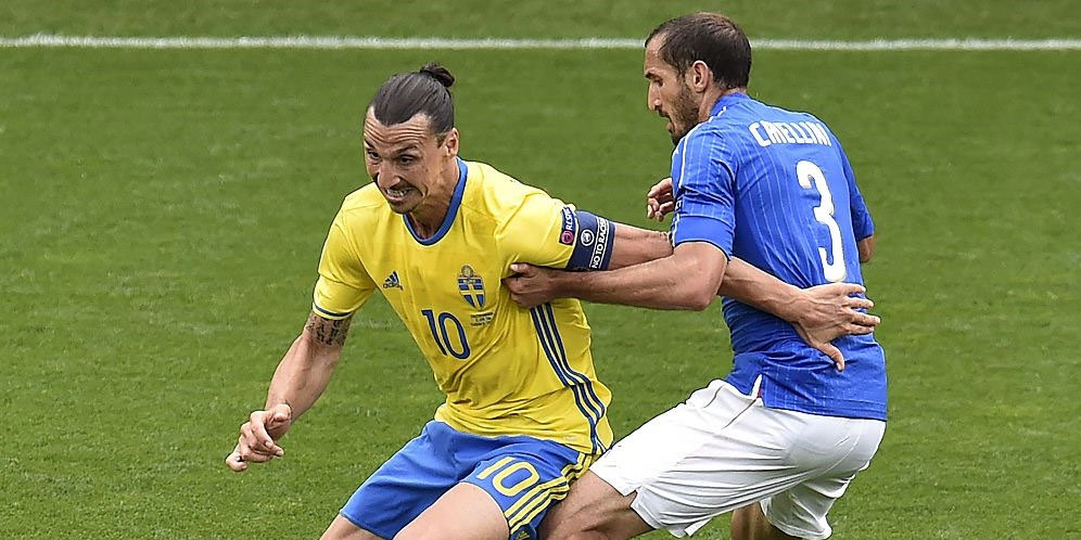 Chiellini: Messi dan Ronaldo Halangi Ibra Raih Ballon d'Or