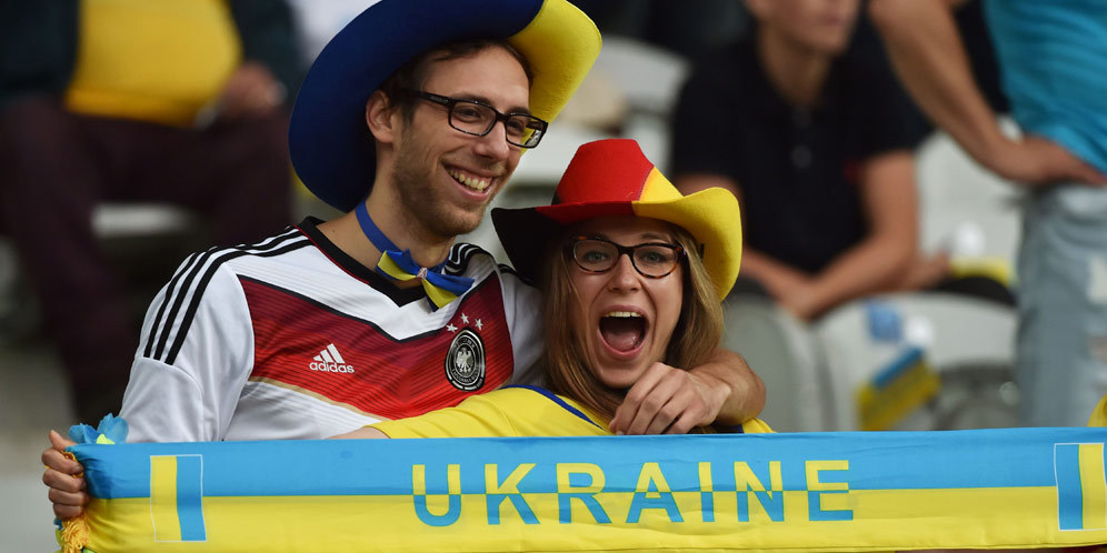 Galeri Foto Suporter: Jerman vs Ukraina (2-0)