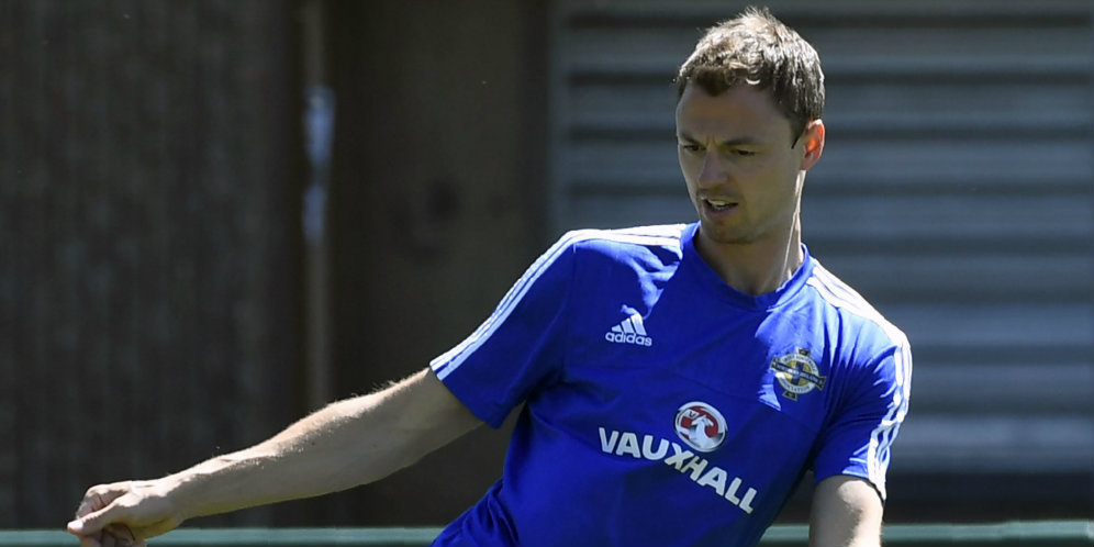 Jonny Evans Tak Akan Gabung Arsenal