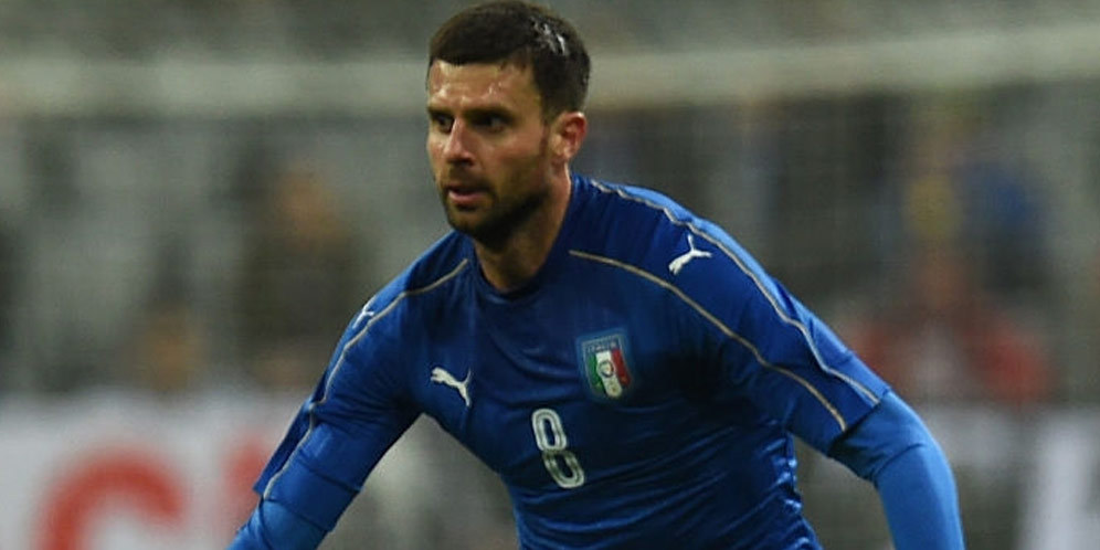 Conte: Motta Pantas Pakai Nomor 10 Italia