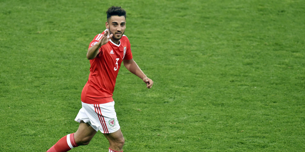 Pelatih Wales Puji Neil Taylor Setinggi Langit