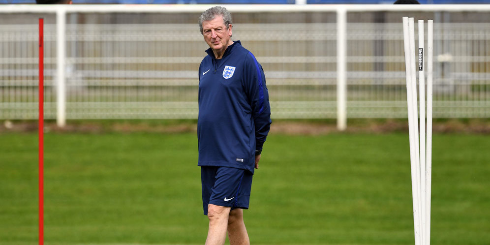 Hodgson Akui Bingung Tentukan Striker Inggris