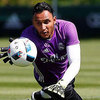 Ingin Cepat Sembuh, Keylor Navas Berlatih Sendiri